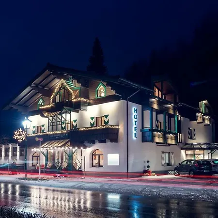 Ride & Relax Schwarz 4*