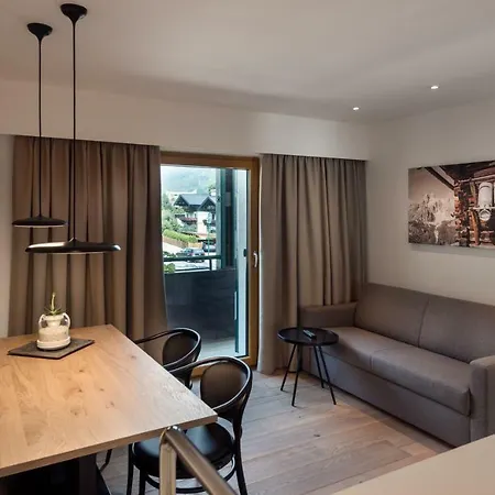 Ride & Relax Schwarz Aparthotel 3*